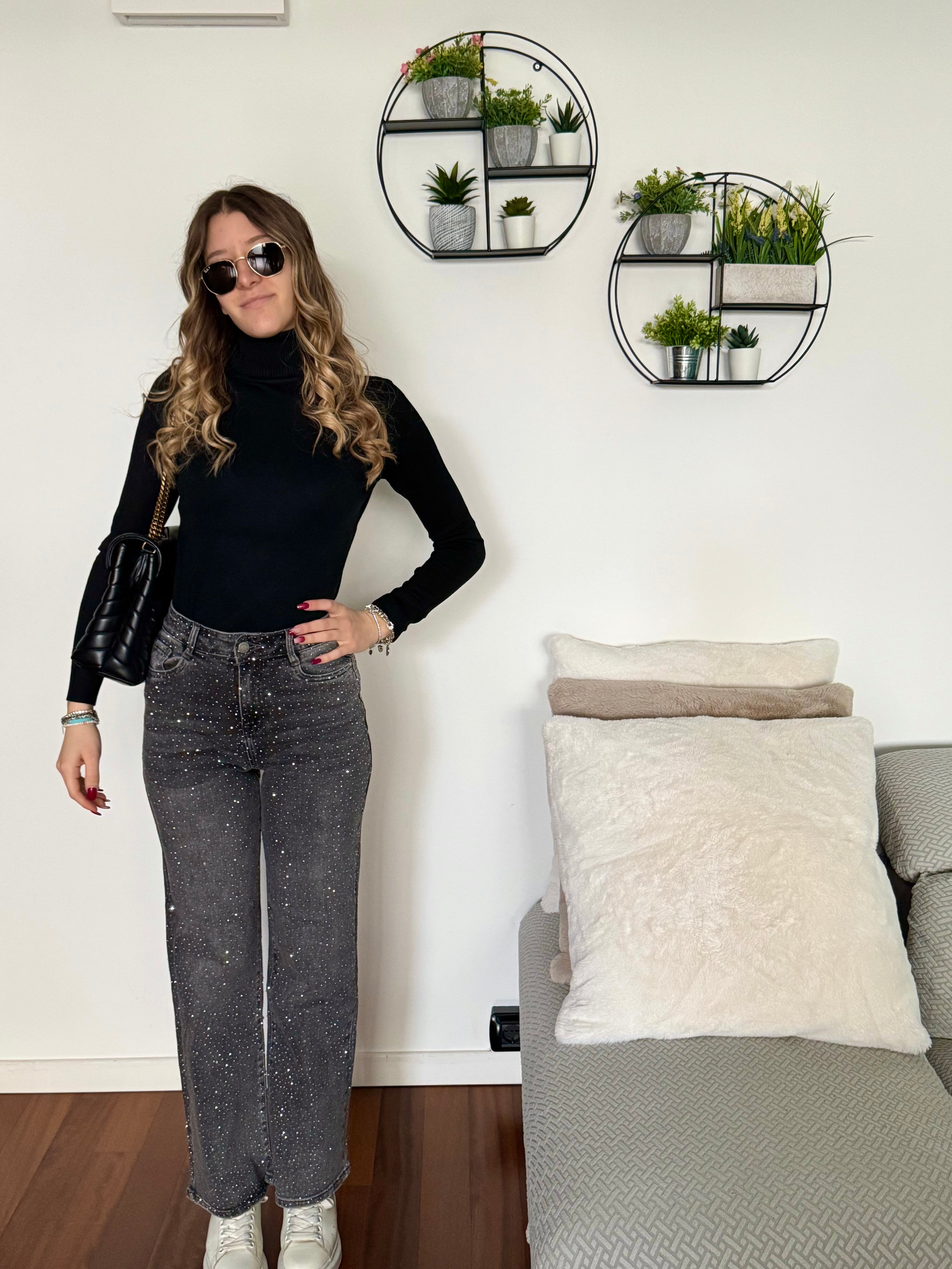 Jeans grigio con brillantini